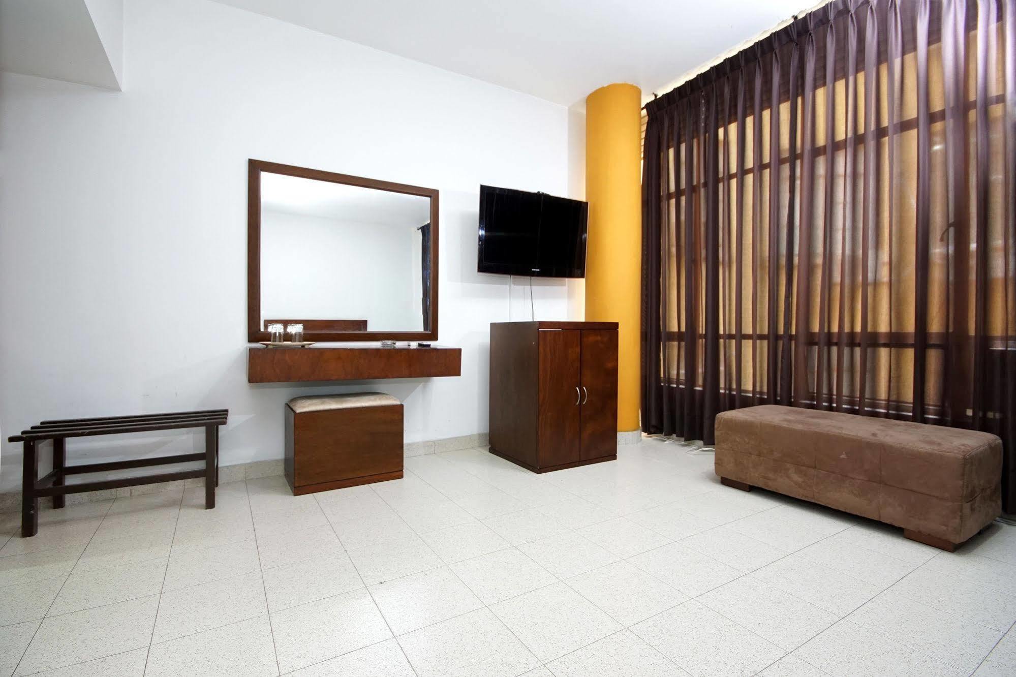 Hotel Royal Plaza Cali Exteriér fotografie